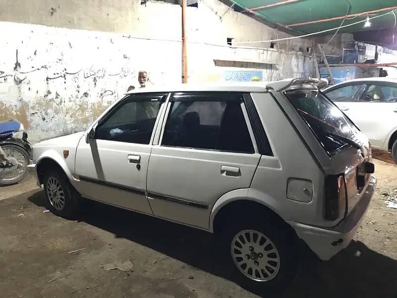 Daihatsu Charade 1986 (0323-4478163) 1