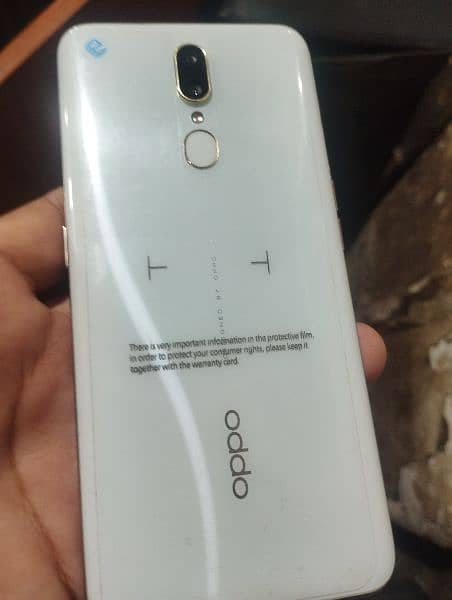 oppo f11 all ok 10.10. zeeo kandisho. box available 8.256 dabal simpta 2