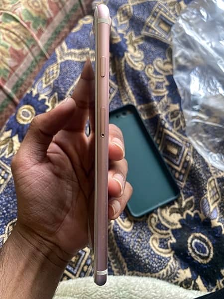 Apple Iphone 7 plus 128 Gb PTA approved 6