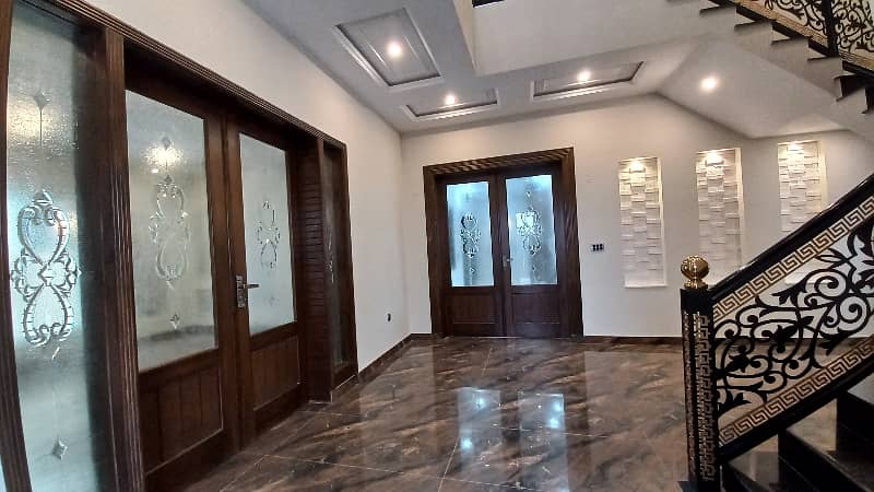 1 Kanal Spanish Villa Sect-H DHA Multan For Sale 16