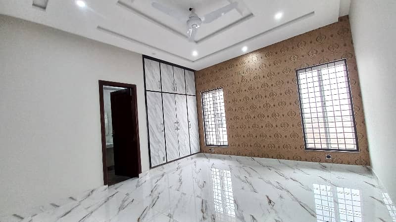 1 Kanal Spanish Villa Sect-H DHA Multan For Sale 31