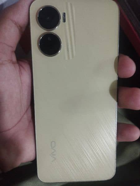 vivo y16.8. 256 all ok 10.9 dabal sim pta approved box available 2