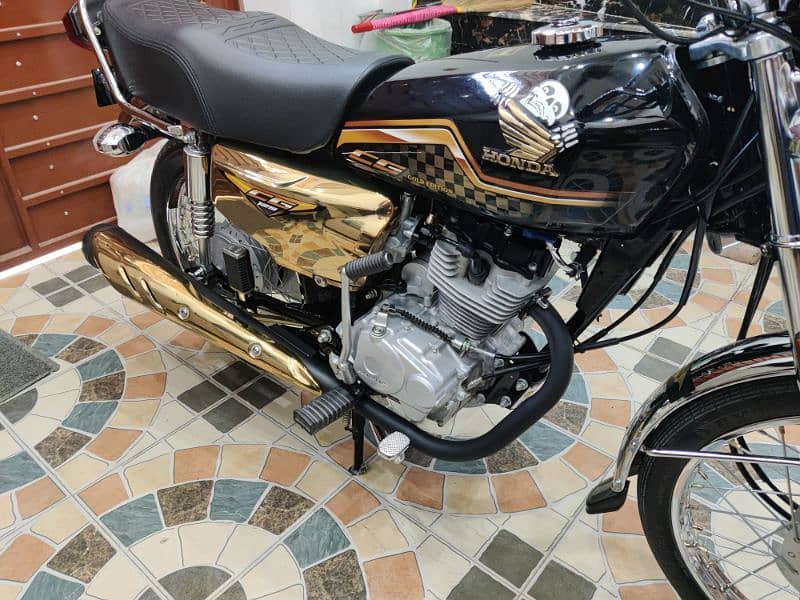 Honda CG 125 Gold Edition 1