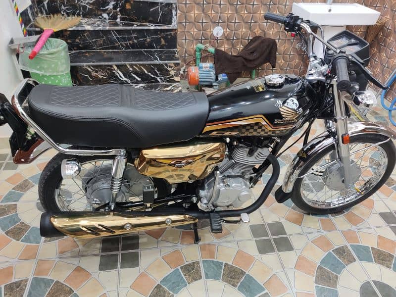 Honda CG 125 Gold Edition 2