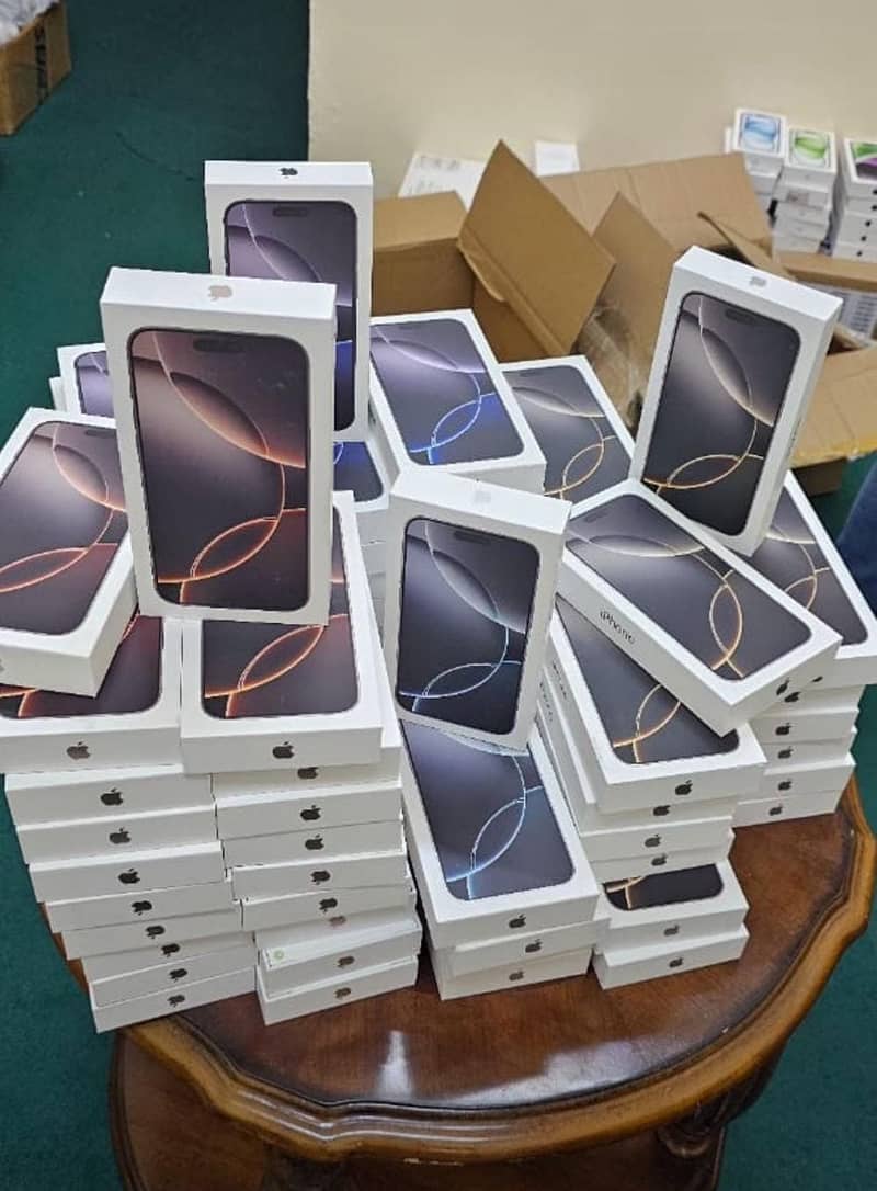 iphone 16 pro max Desert Titanium 256/512 HK  non active 4