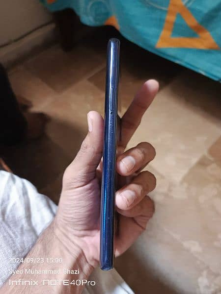 Motorola Moto One 5G 4