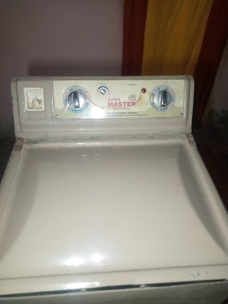 Super master ki washing machine hy bhohat kam used ki hui hy 4