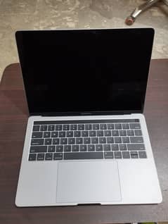 MacBook Pro (13-inch, 2017, 3.1GHz Duel-Core Four Thunderbolt 3 ports)