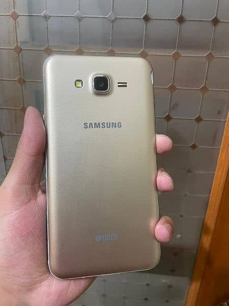 Samsung J7 2016 with box 1