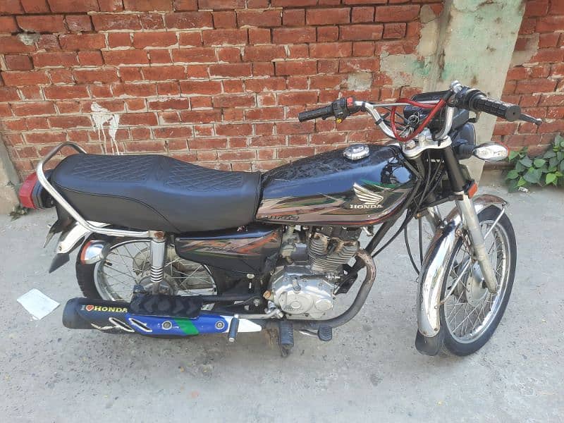 Honda 125 2016 model lush condition 6