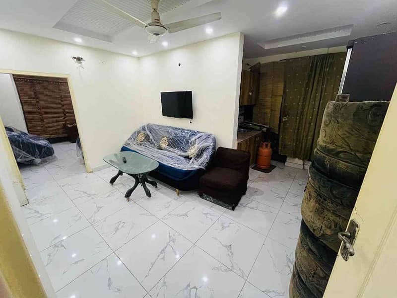 1BED FURNISHED APORTMENT IS AVAILABLE FOR SALE IN SECTOR C BAHRIA TOWN LAHORE 6