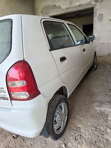 Suzuki Alto 2011 3