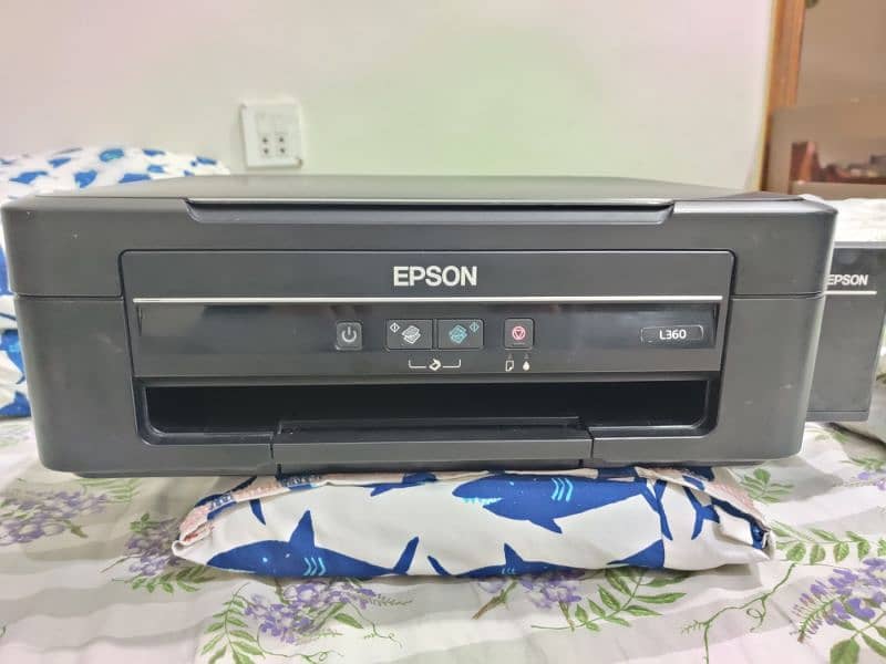 Epson l360 almost new condition 0