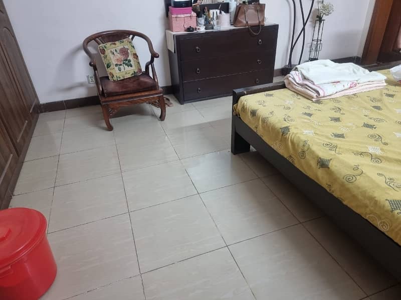 7.5 Marla Tile Flooring Lower Portion For Rent In Johar Town Q Block 4