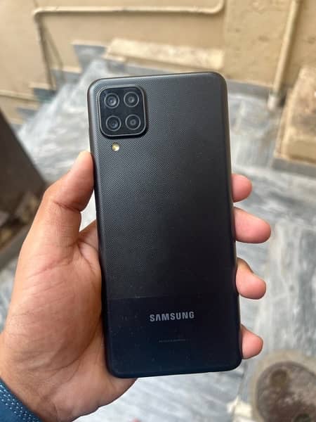 Samsung A12 4/128gb 0