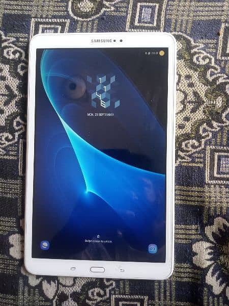 SAMSUNG A6 TABLET 1