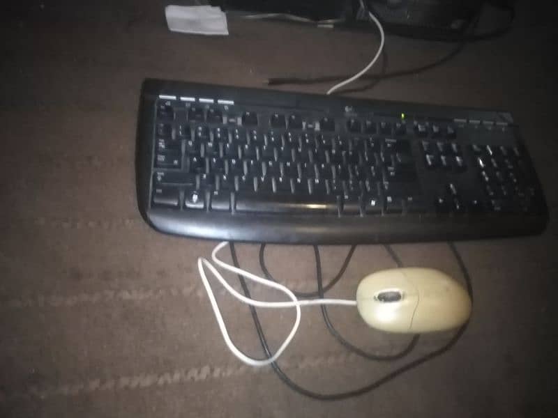 cpu for sell with speakers high quality keyboard mouse 3