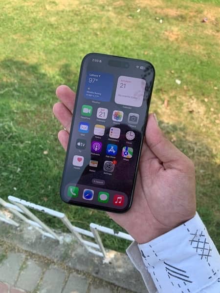 iPhone 15 Pro 128Gb Factry Unlock Non PTA 4