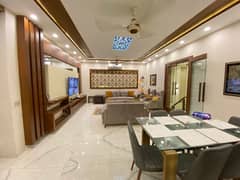 01 KANAL LIKE NEW FURNISHED UPPER PORTION AVAILEBAL FOR RENT IN BAHRIA TOWN LAHORE 0