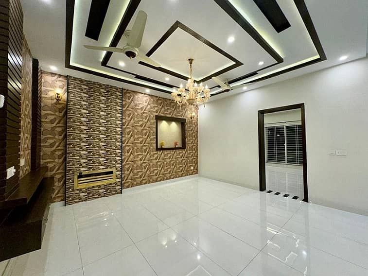 10 MARLA BRAND NEW HOUSE AVAILEBAL FOR RENT IN BAHRIA TOWN LAHORE 2