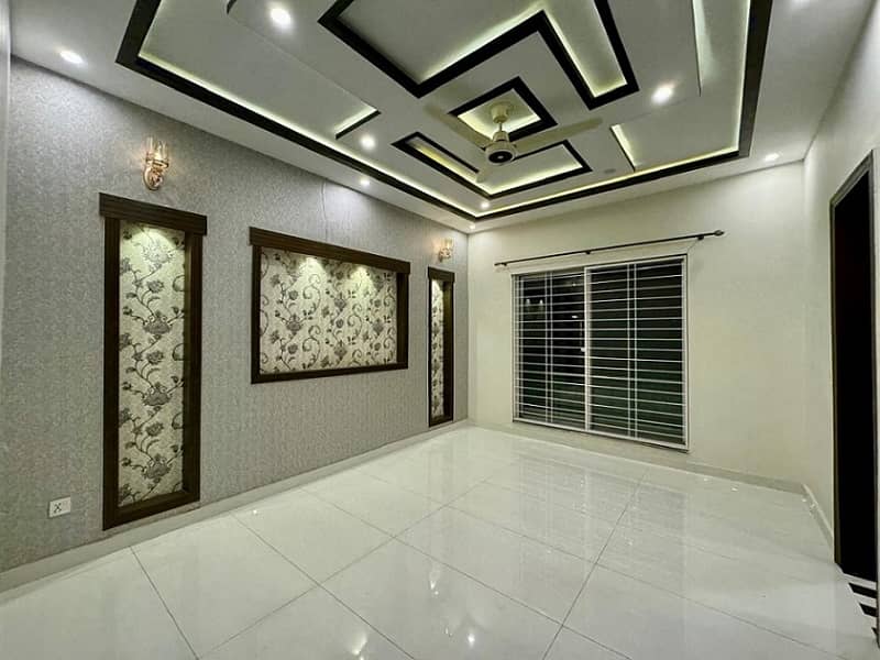 10 MARLA BRAND NEW HOUSE AVAILEBAL FOR RENT IN BAHRIA TOWN LAHORE 5