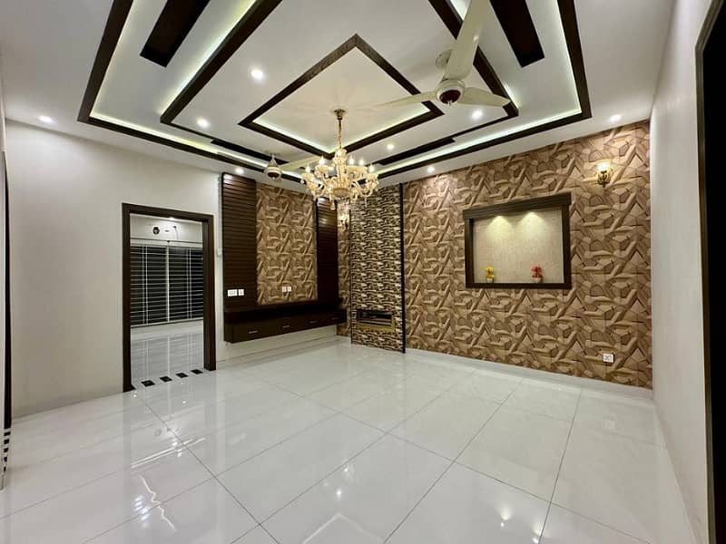 10 MARLA BRAND NEW HOUSE AVAILEBAL FOR RENT IN BAHRIA TOWN LAHORE 10