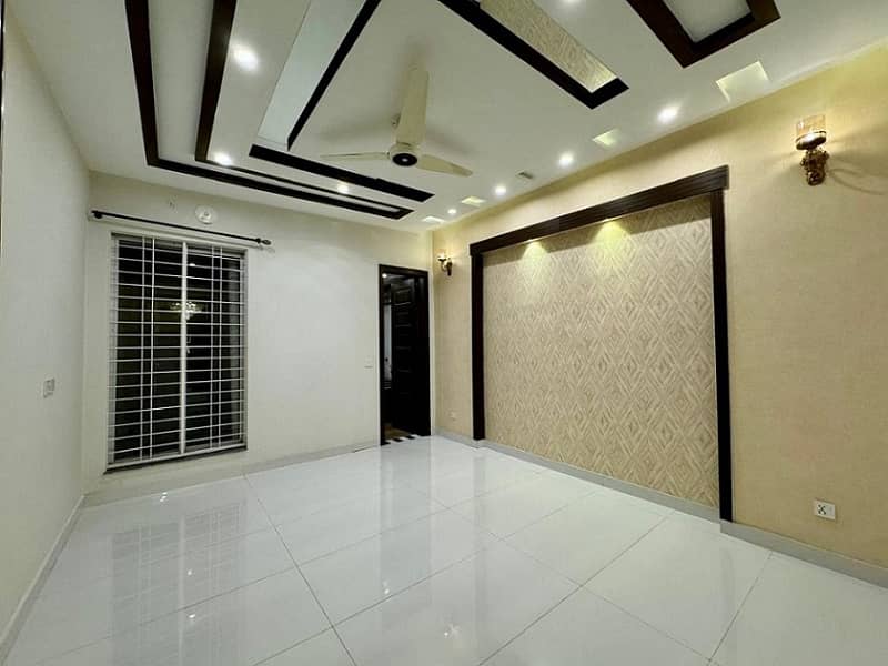 10 MARLA BRAND NEW HOUSE AVAILEBAL FOR RENT IN BAHRIA TOWN LAHORE 16