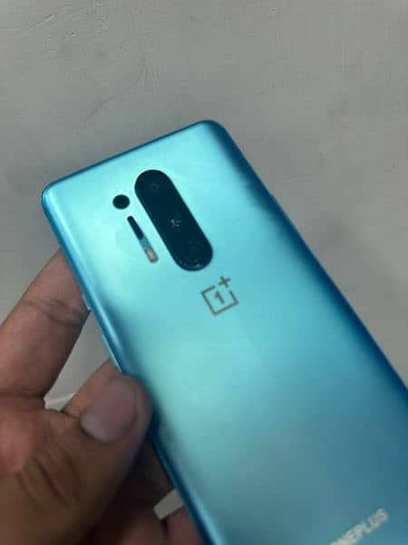 ONE PLUS 8 PRO 1