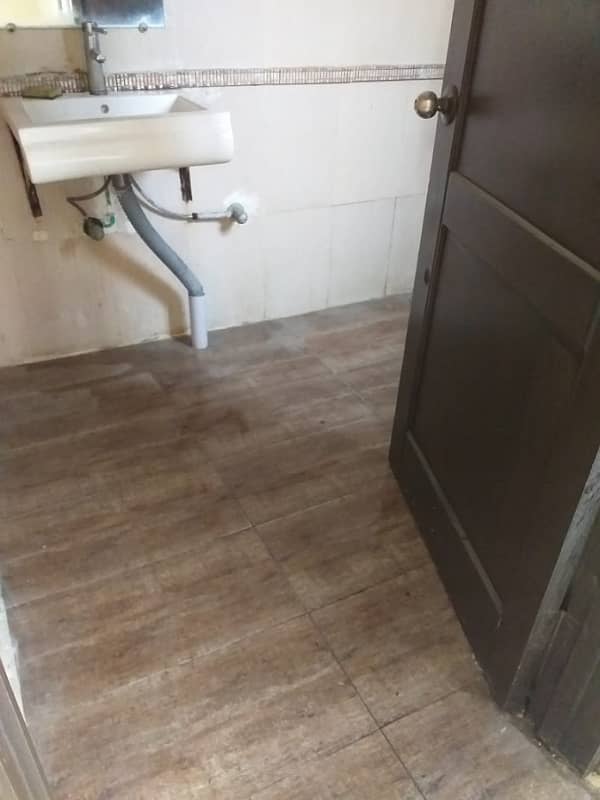 08 MARLA LIKE NEW HOUSE AVAILEBAL FOR RENT IN BAHRIA TOWN LAHORE 6