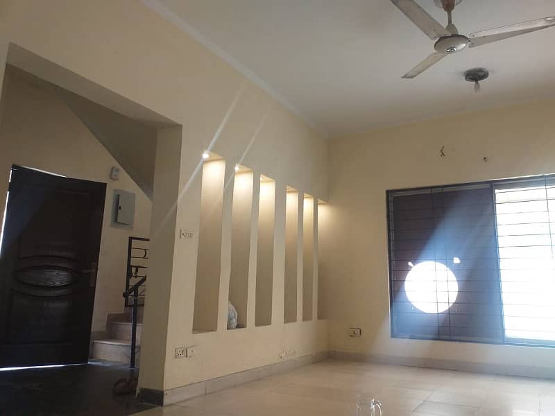 08 MARLA LIKE NEW HOUSE AVAILEBAL FOR RENT IN BAHRIA TOWN LAHORE 7