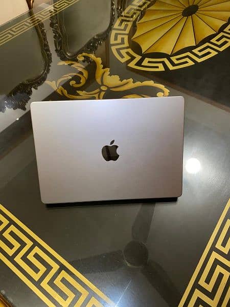 Macbook Pro M3 14" for SALE. 2