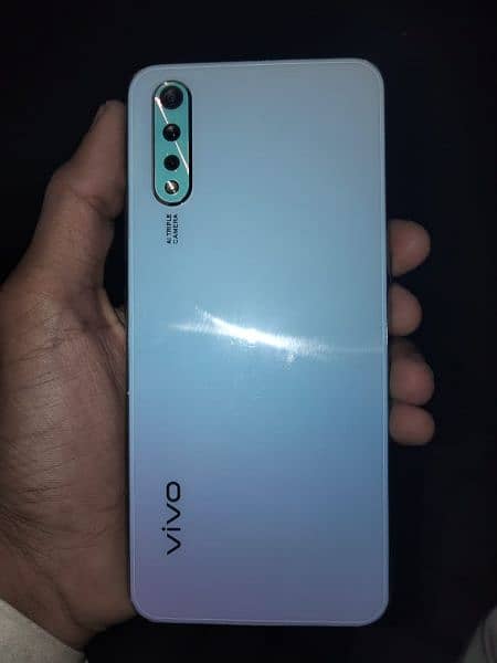 Vivo S1 4+1gb 128gb 0