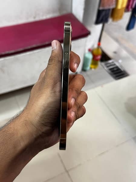 iphone 12pro golden 128gb non pta (factory unlock) 4