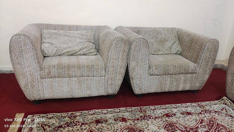 Sofa set/7 seater sofa/poshish sofa/ wooden sofa 1