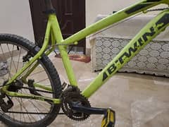 B’TWIN 26″ ROCKRIDER 340 MOUNTAIN BIKE – YELLOW 18″