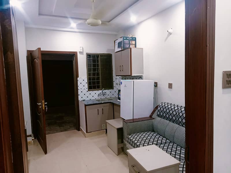 Brand New Fully Furnished Flat for Rent in Block H3 near Emporium Mall Johar Town Lahore 4