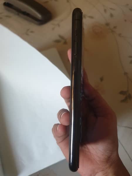 iPhone 11 Pro 256GB factory unlock 1