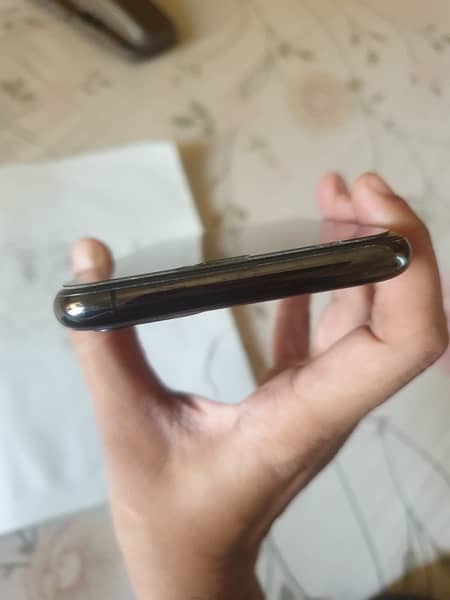 iPhone 11 Pro 256GB factory unlock 4