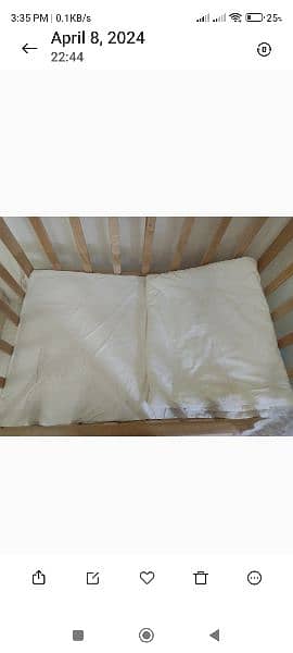 imported baby bed in excellent condition 2