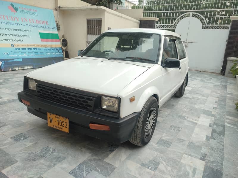 Daihatsu Charade 1985 1895 3