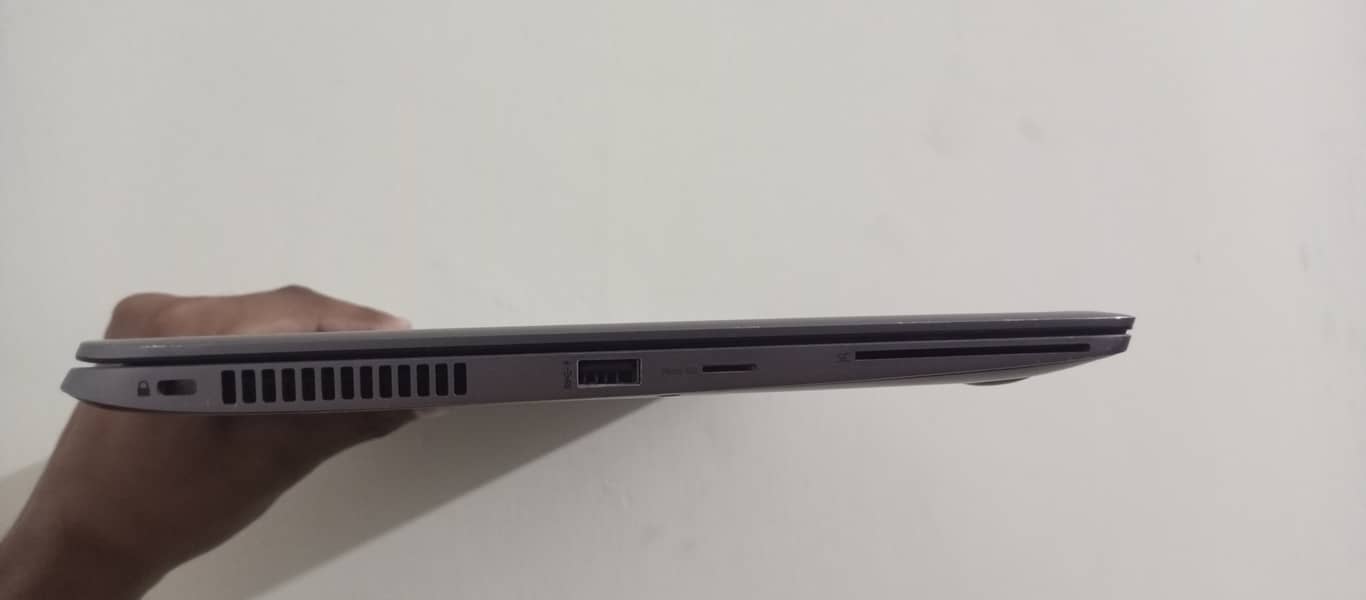 Hp Follio 1040 g2 i5 5th gen for sale 0