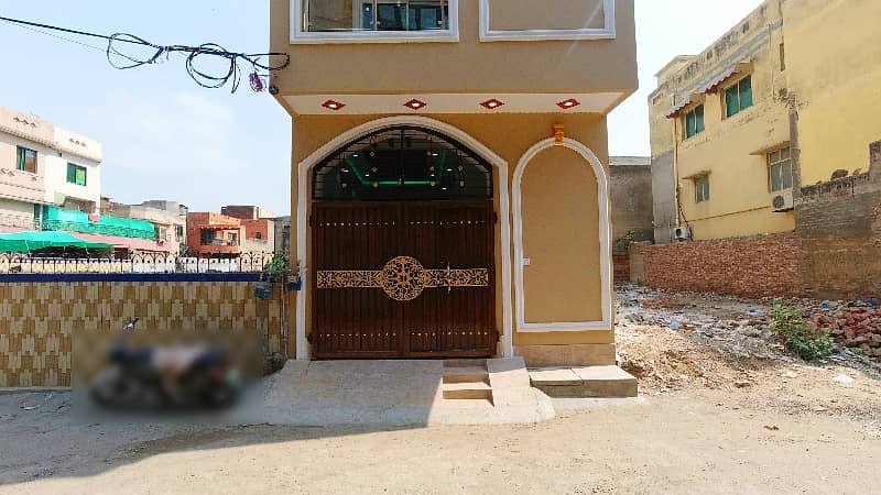 Premium Prime Location 750 Square Feet House Is Available For sale In Cavalry Extension 3