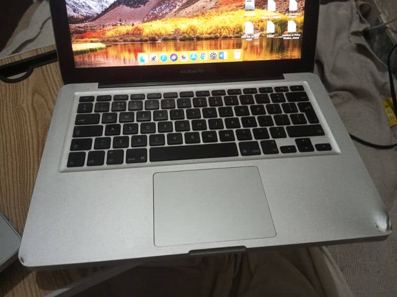 Mac Book Pro 256GB +1TB free 8