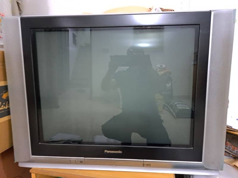 29 inch coloured TV in excellent condition 1