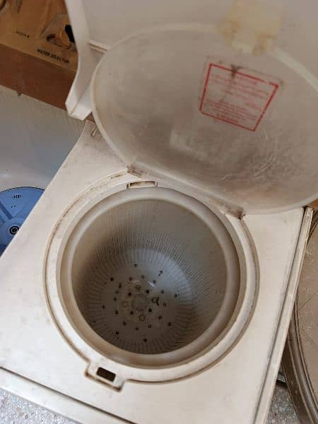 Dawlance double washing machine 3