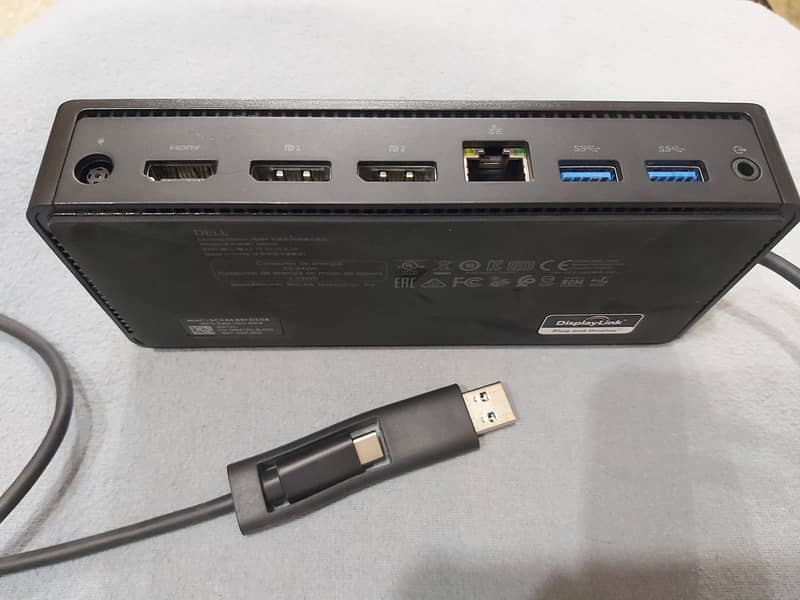 Dell dock D6000 2