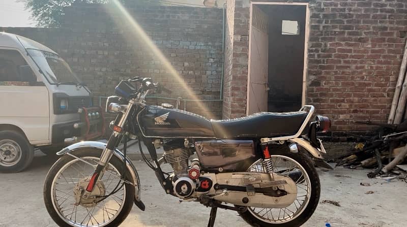 Honda 125 (Self Start) Special Edition 2