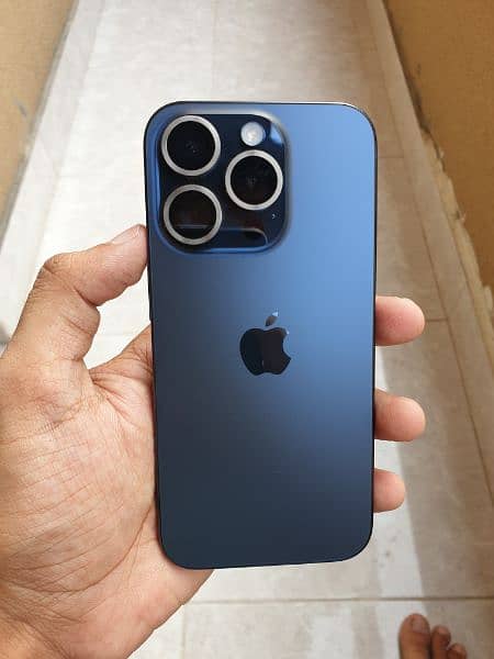 I phone 15 pro blue Titanium 1