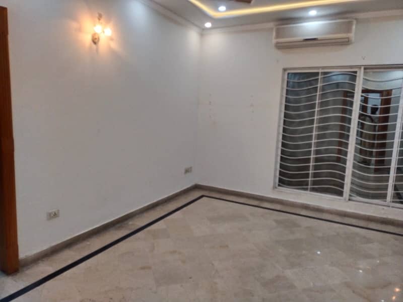 Upper lock Lower portion Available for Rent phase 4 DD block 8