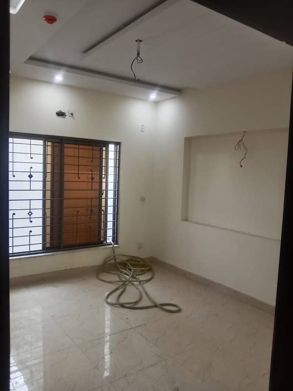 5 MARLA BEAUTIFUL HOUSE AVAILABLE FOR RENT IN DHA RAHBER 11 SECTOR 2 BLOCK M 8